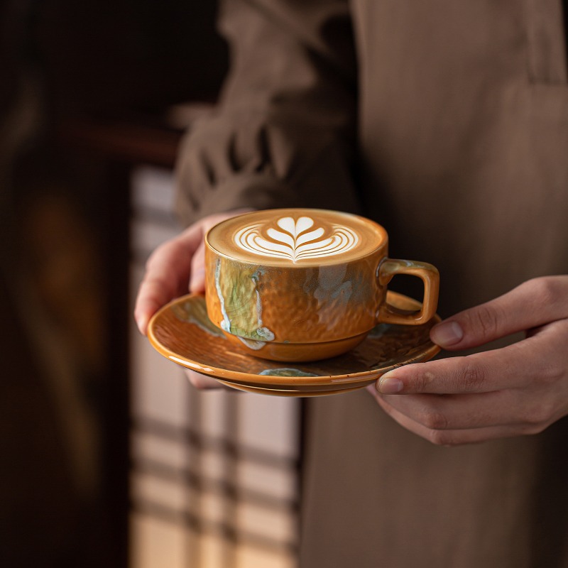 Coffee Tea Latte - 불규칙한 모양의 세라믹 커피 컵과 받침